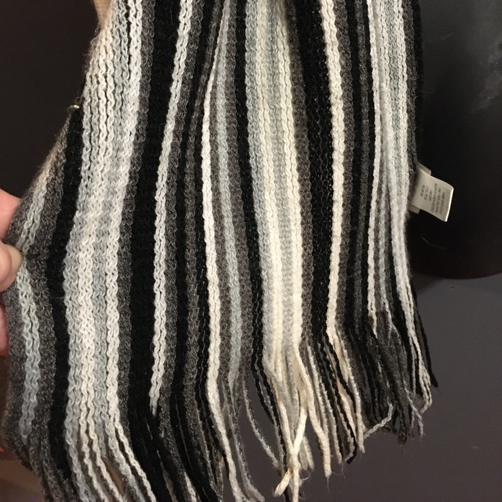 Reversible Scarf by echo ❄️☃️ Unisex - Picture 1 of 12